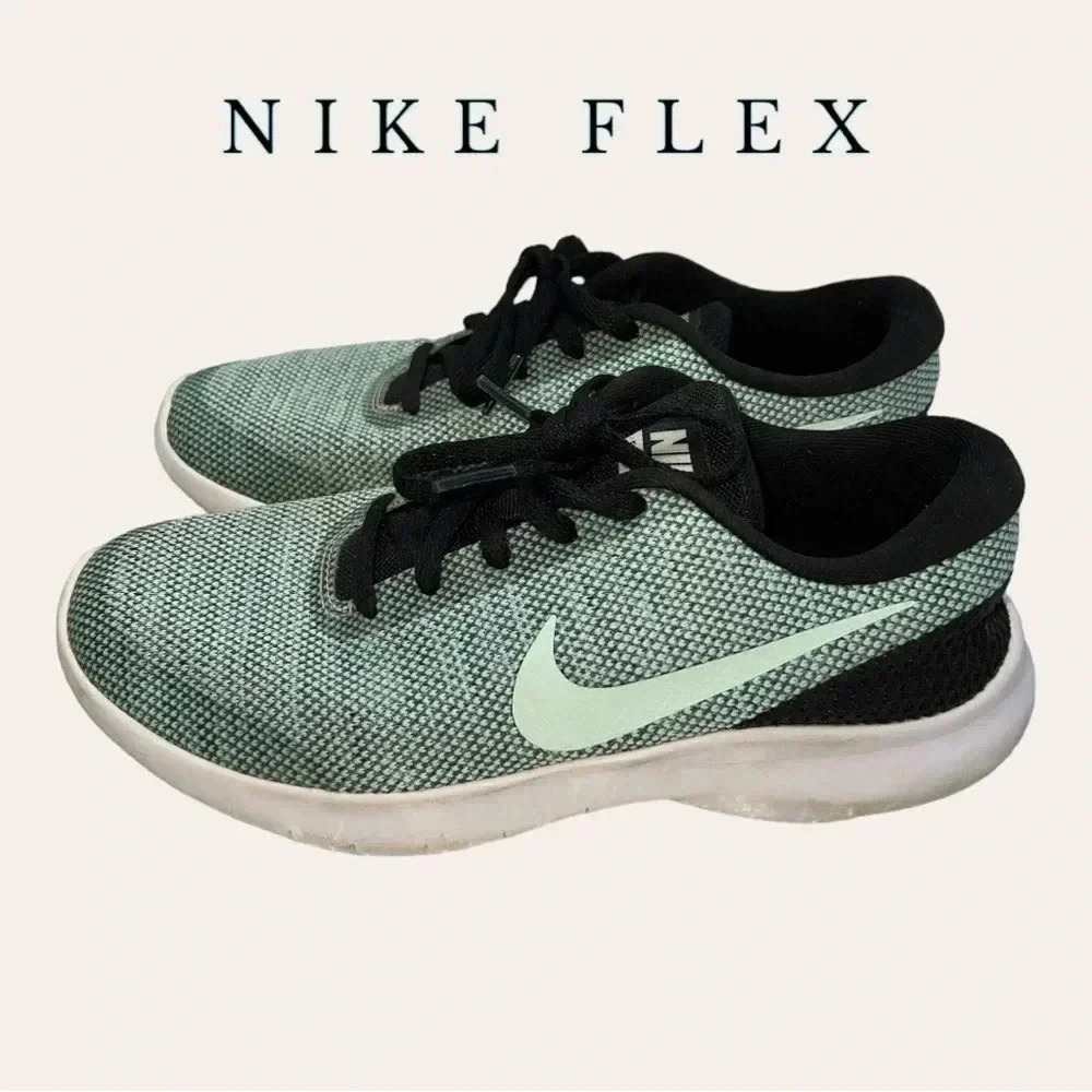 4540. Nike FLEX TENNIS SHOE SIZE 6 SEA-FOAM GREEN/BLACK IN COLOR